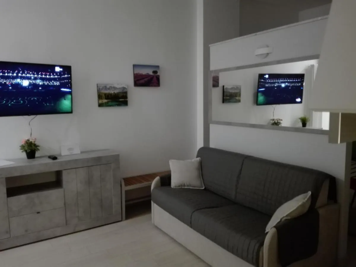 Rogoredo Milan Apartments إيطاليا